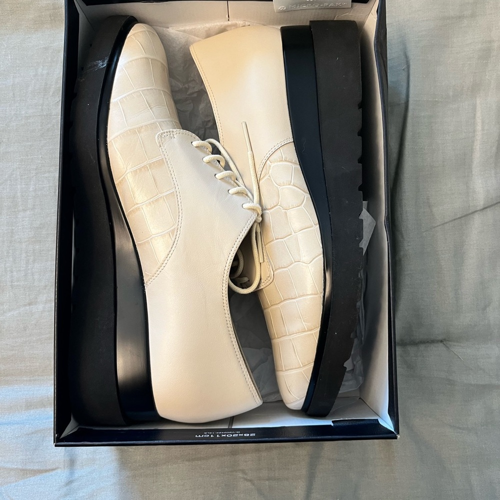 Naturalizer Cream Flats Minimalist Design - Picture 4 of 7